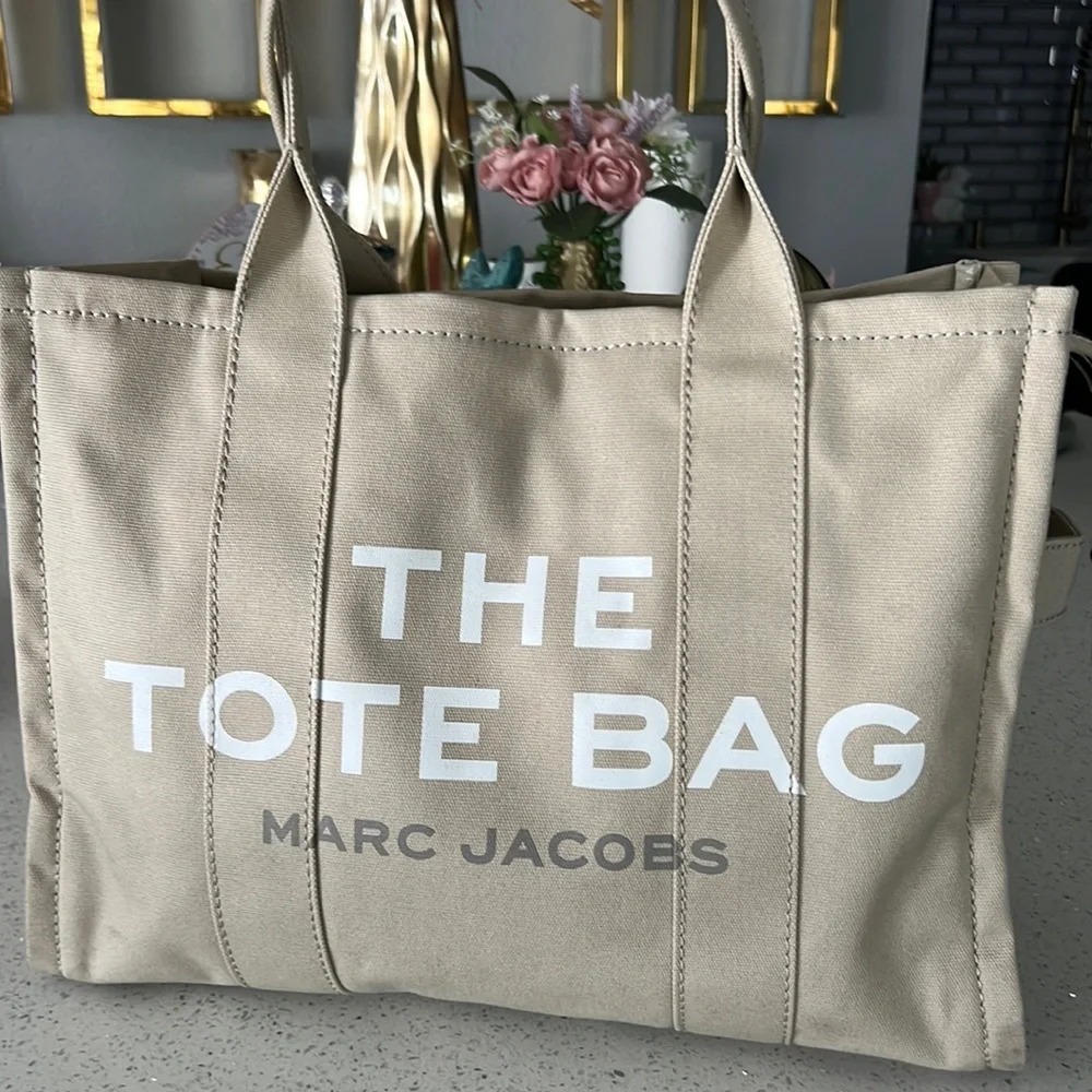 The large tote bag Marc Jacobs - Picture 1 of 7